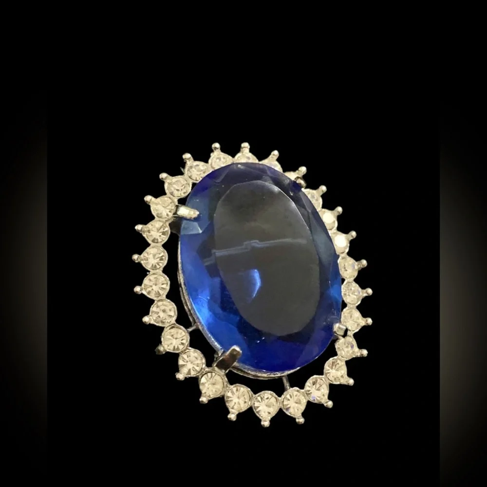 Blue Faceted Glass Pendant or Brooch Combo Silver Tone with Rhinestones - Picture 6 of 12